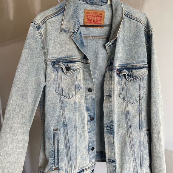 GREAT CONDITION LEVI DENIM JACKET - Picture 4 of 6